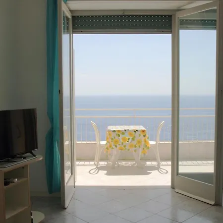 Sea View *
